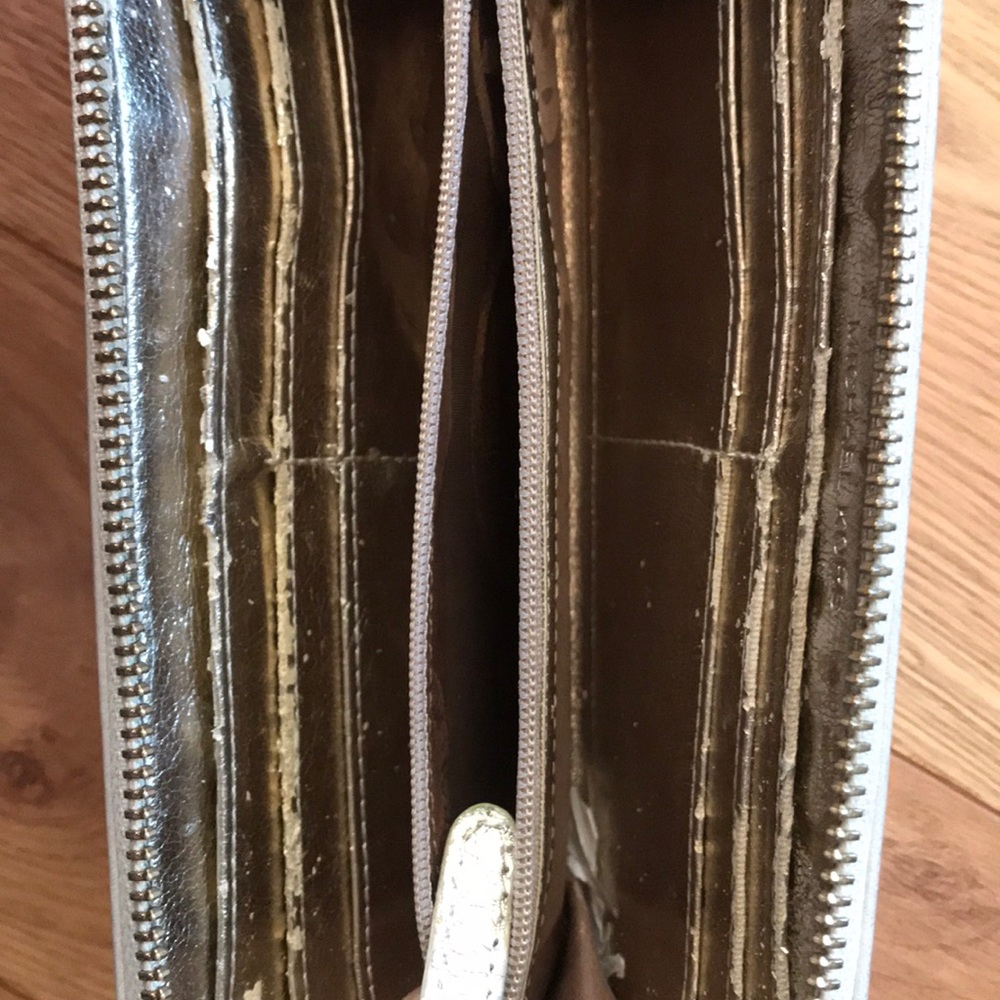 Wallet - Picture 4 of 6